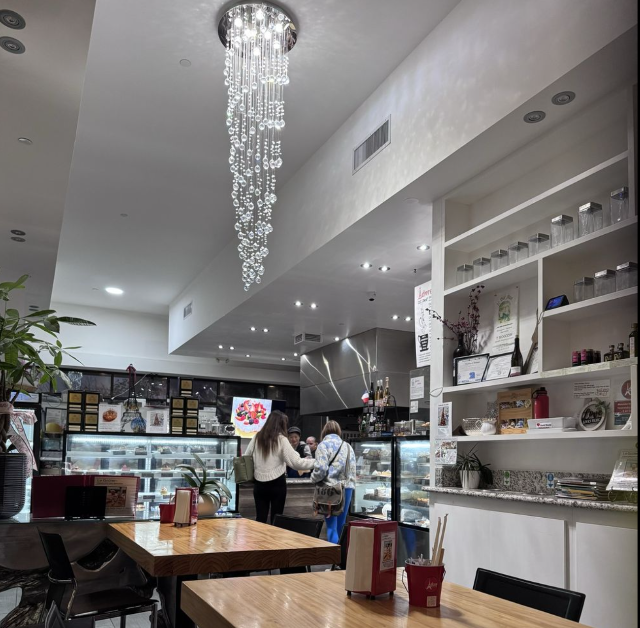 Adore Dessert Cafe image published in Kealy Construction’s project listing